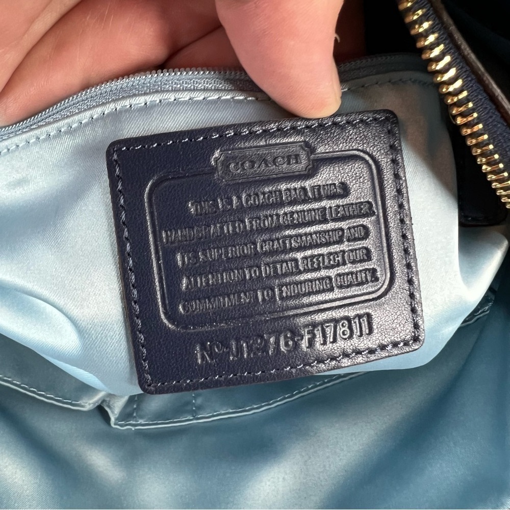 Stunning Blue Coach Chelsea Jayden Carry All Bag - Picture 10 of 12